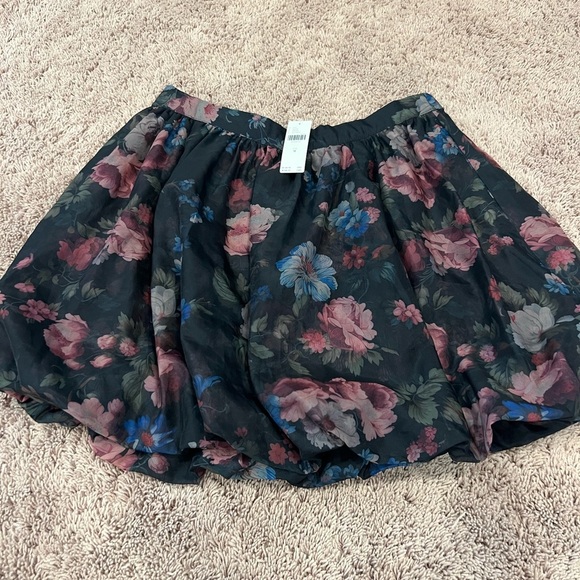 NWT new medium Anthropologie bubble skirt black floral pattern pockets elastic - Picture 9 of 15